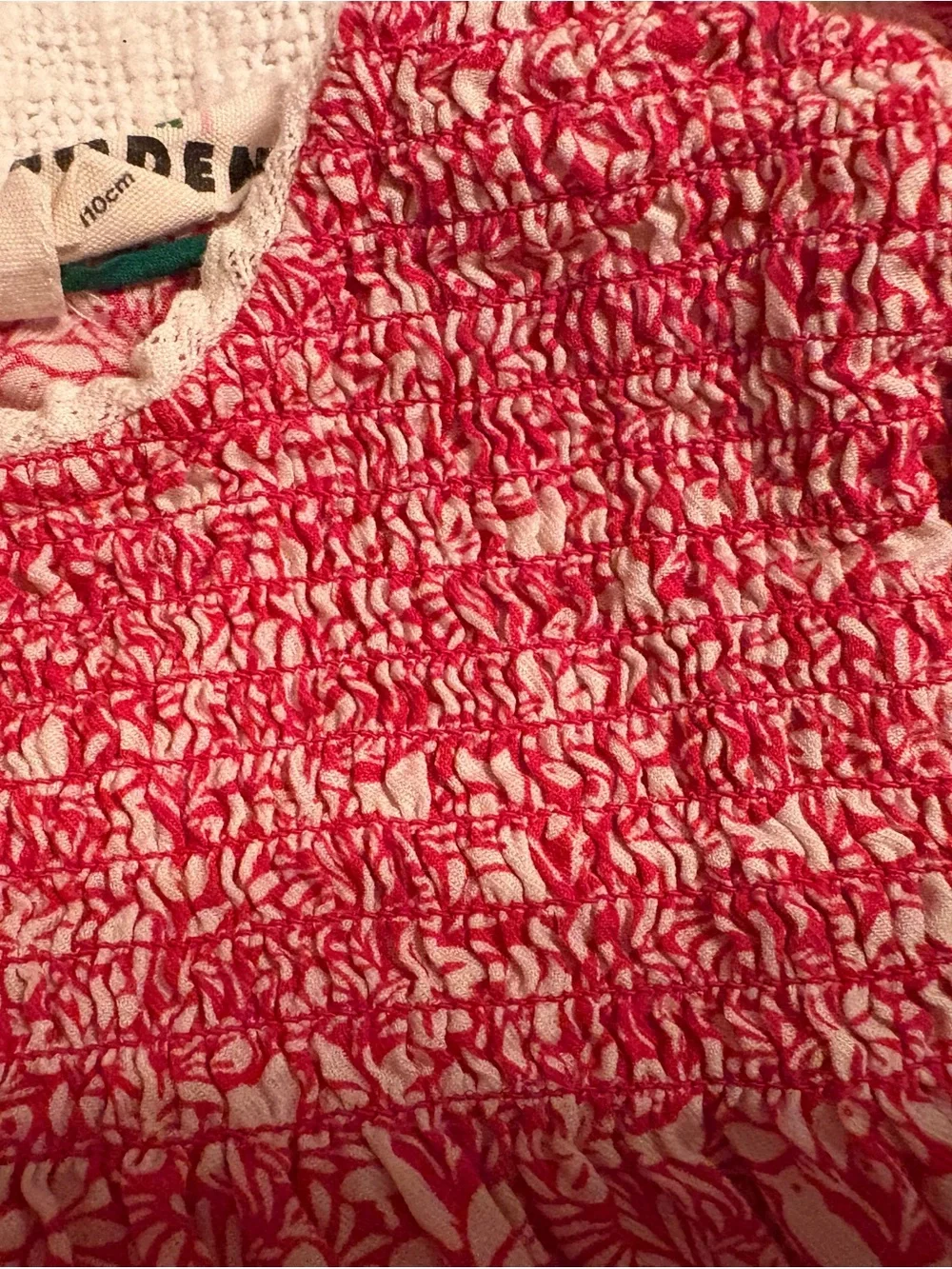 Mini Boden girls Red Floral Smocked Top size 4-5